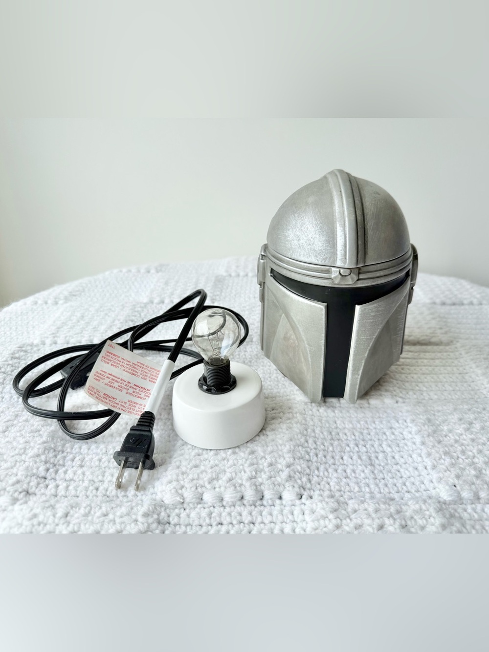 Scentsy Star Wars Mandalorian Helmet Wax Warmer